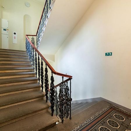 Exclusive Apartment Near Kafka'S Head Prag Eksteriør billede